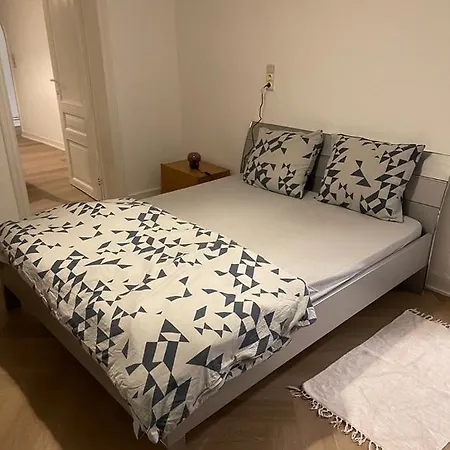 West Side Apartment *